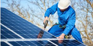 Installation Maintenance Panneaux Solaires Photovoltaïques à Saint-Arnac